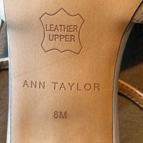 NWOT Ann Taylor Elegant Cream Women's Pumps. Size 8 - Picture 4 of 4